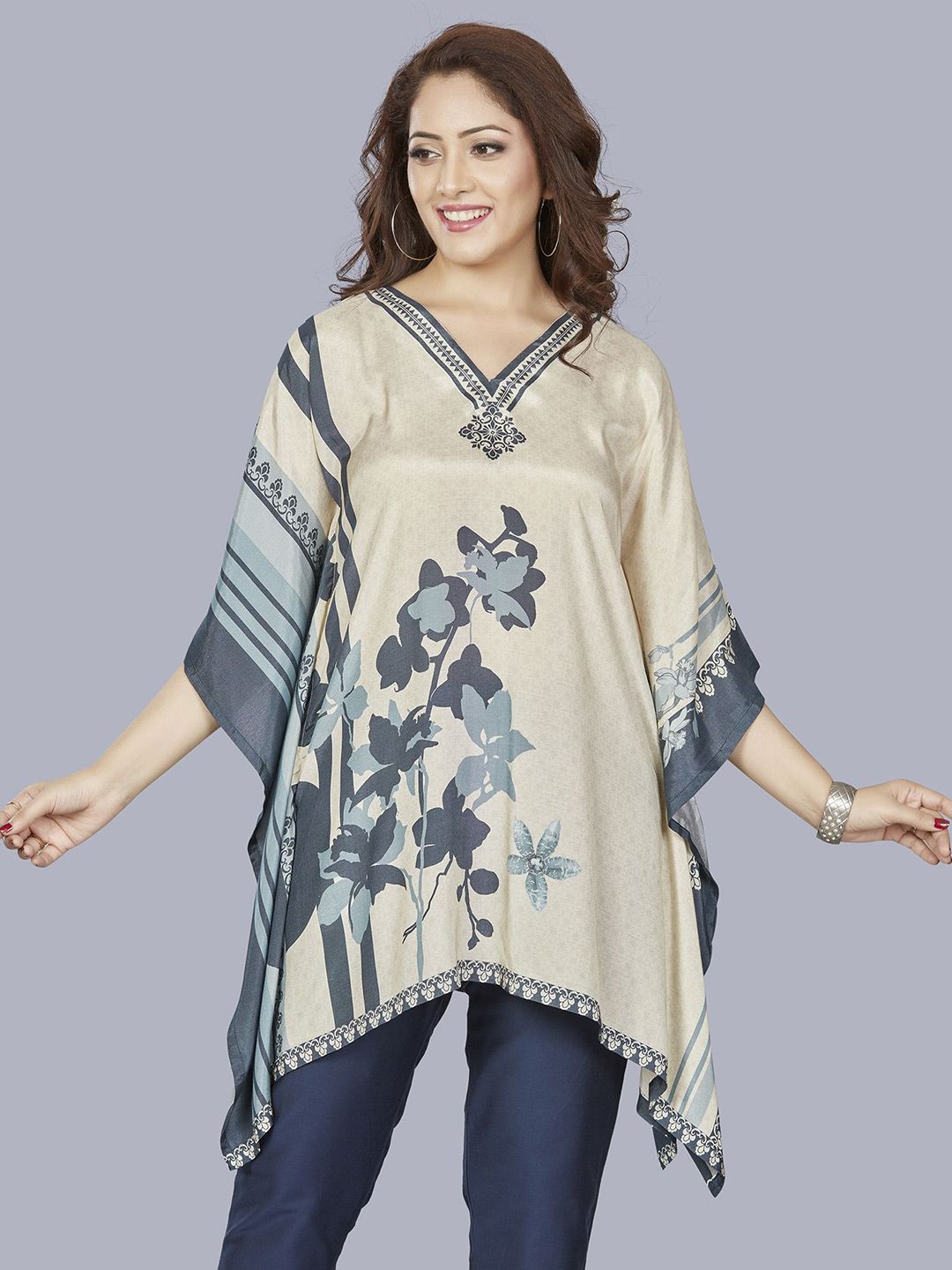 FANTASIA Women Floral Printed V-Neck Kimono Sleeves Kaftan Kurti