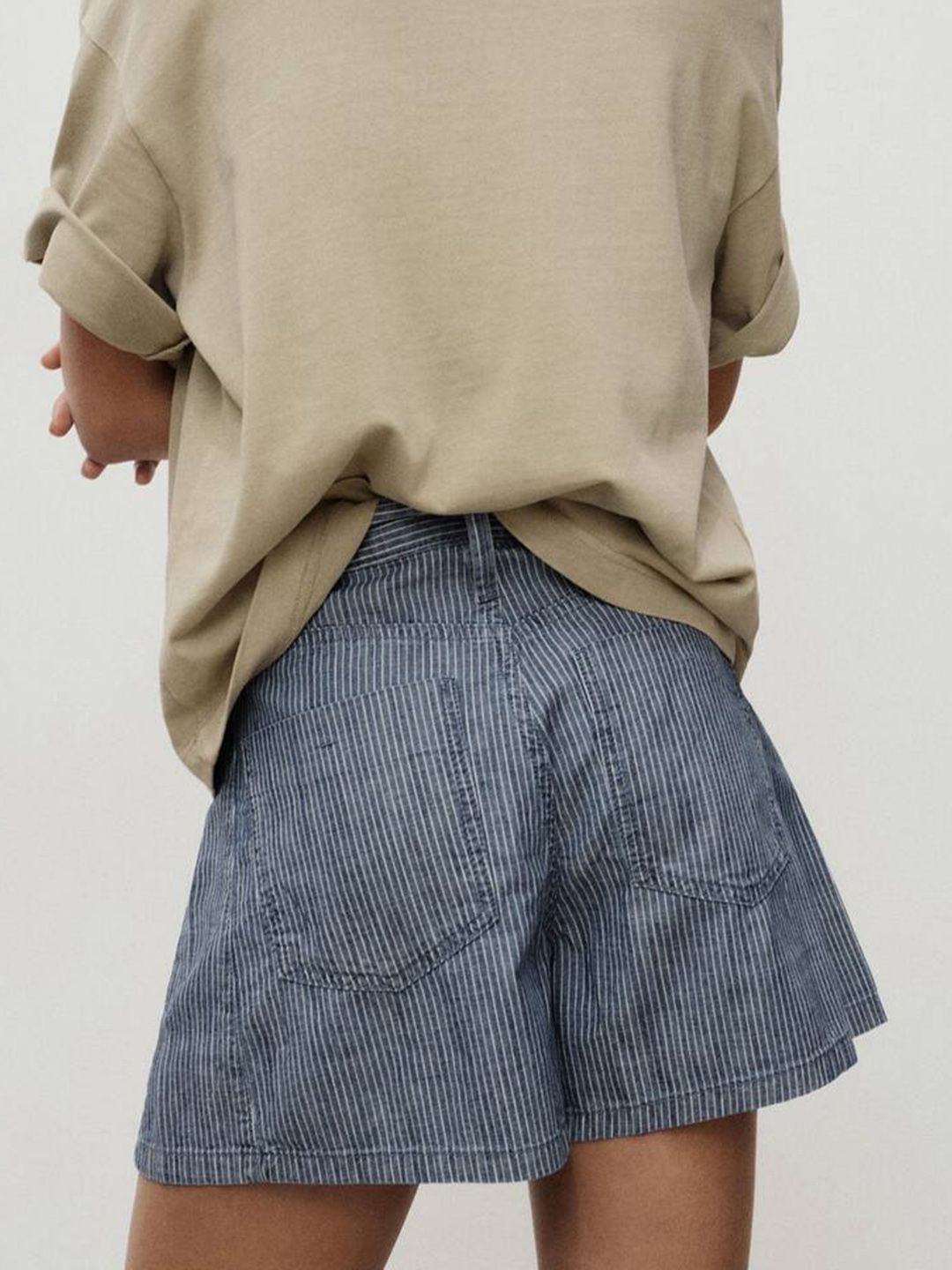 Vertically Striped Pure Cotton Mid-Rise Denim Shorts