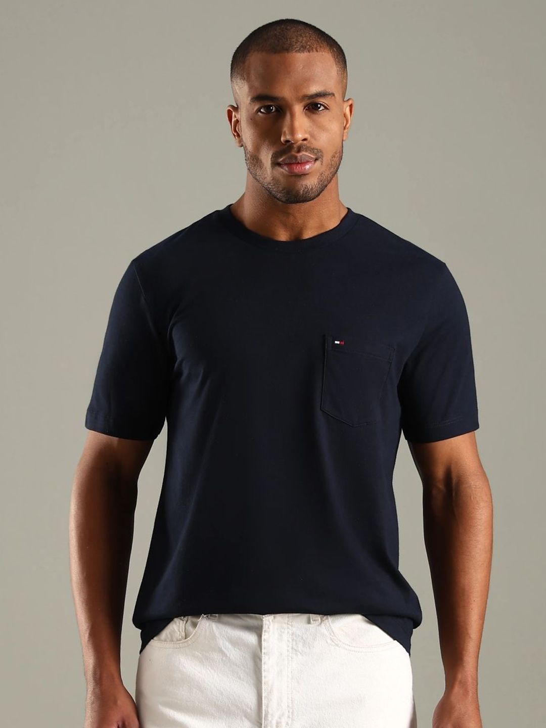 Tommy Hilfiger Tommy Hilfiger Round Neck Regular Fit Cotton T-shirt
