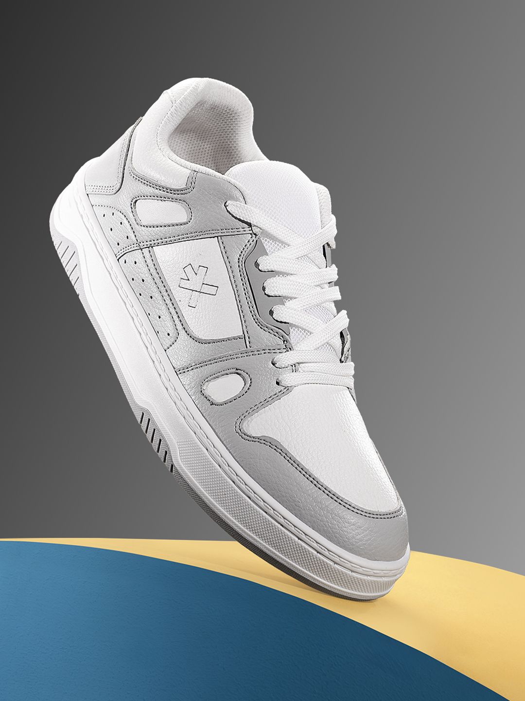 HRX by Hrithik Roshan Women Colourblocked Sneakers