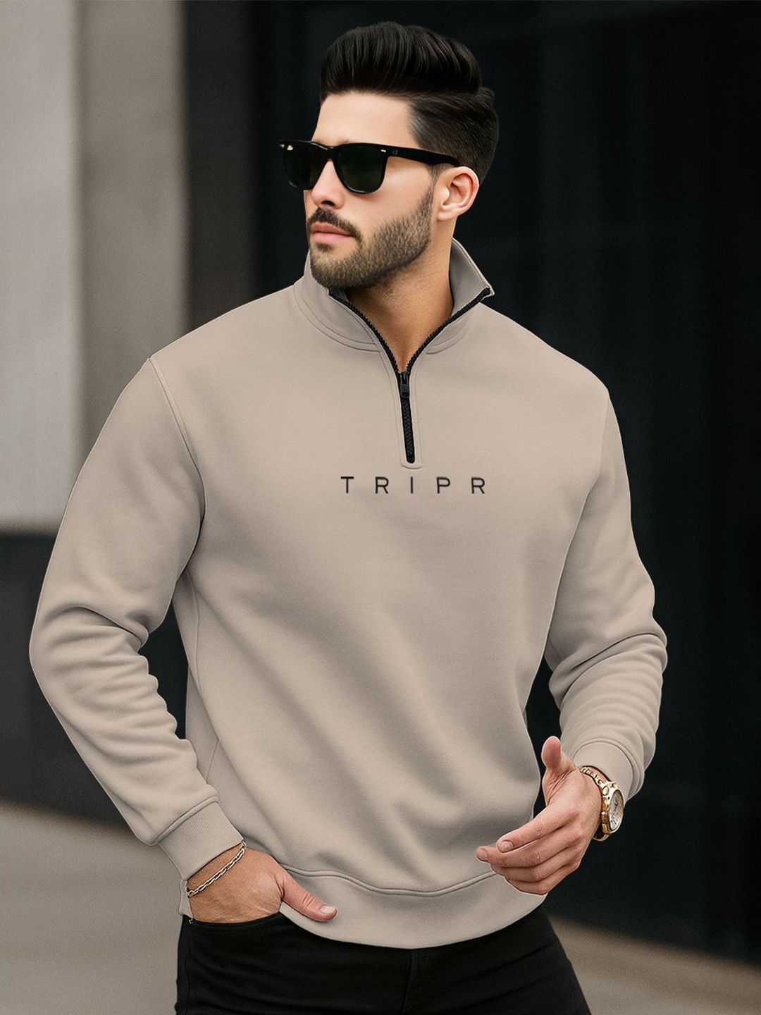 TRIPR Men Printed Mock Collar Half Zipper Sweatshirt