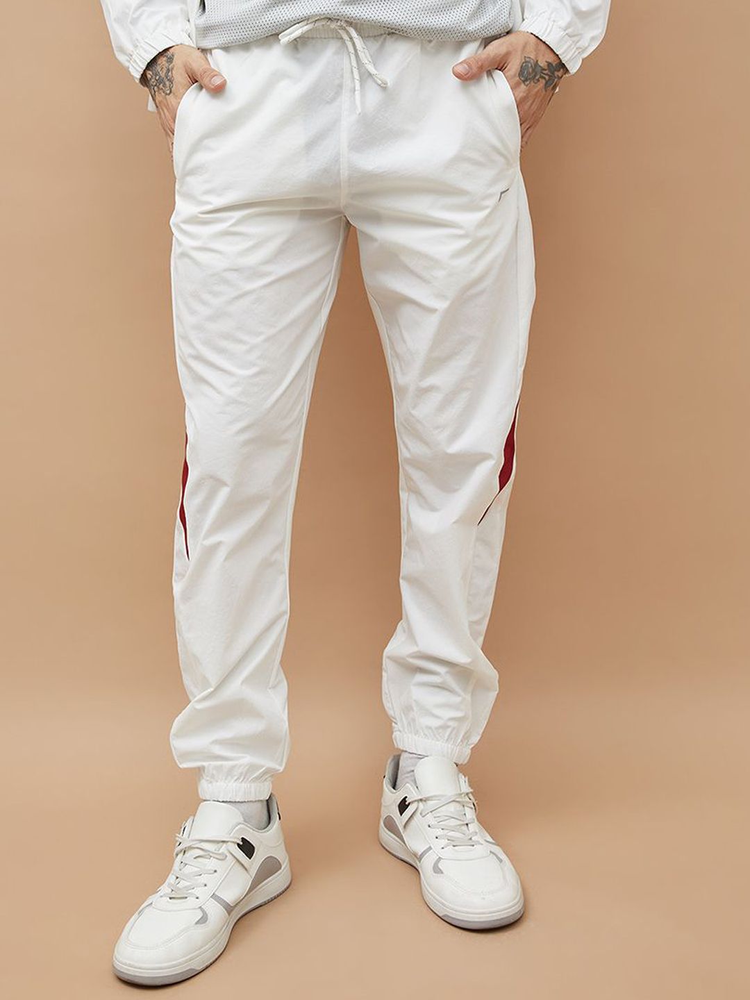 Fame Forever by Lifestyle Men Slim Fit Mid-Rise Joggers