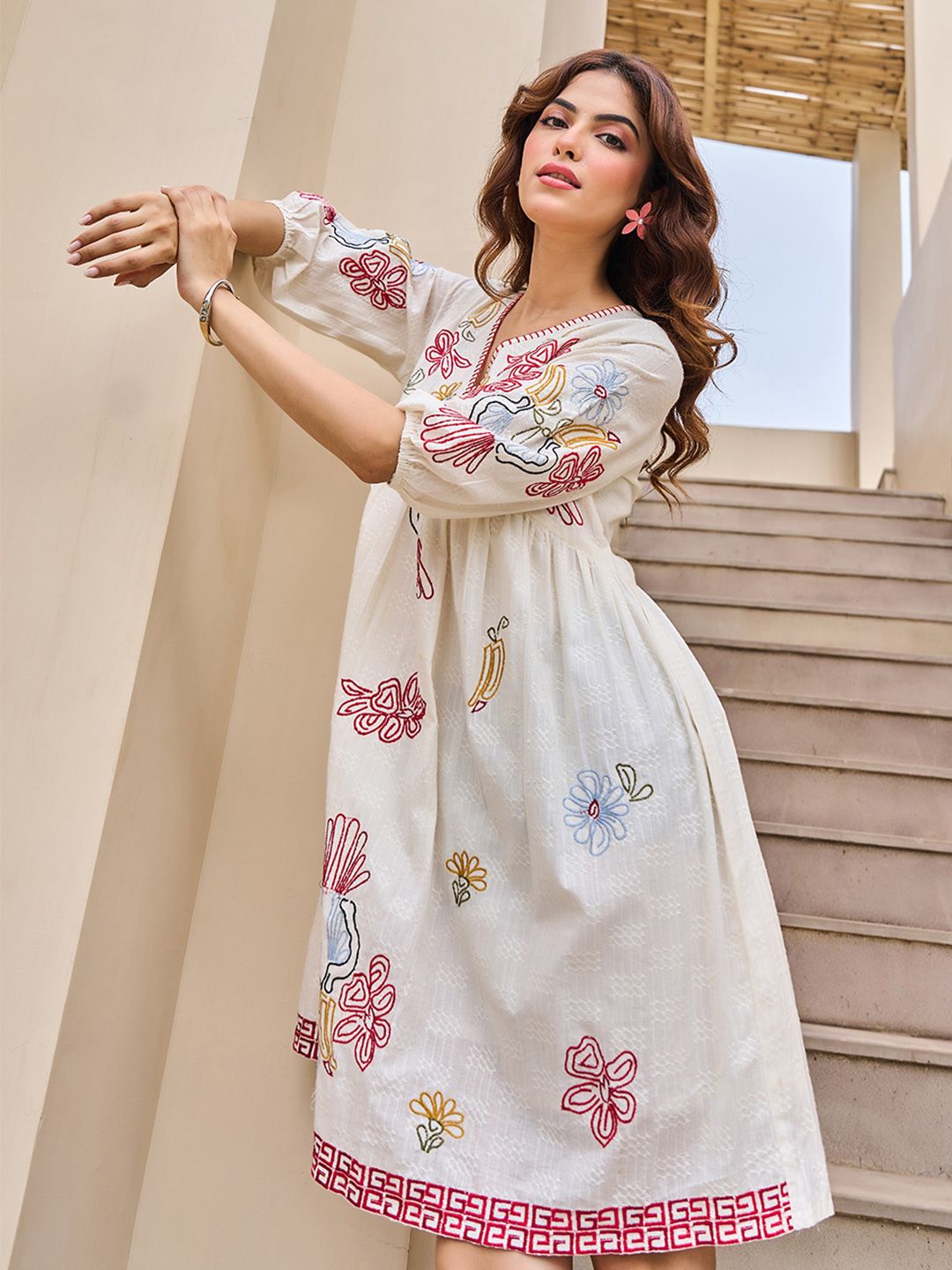 Buy ZUMMER Women Ethnic Motifs Embroidered Flared Sleeve Fit