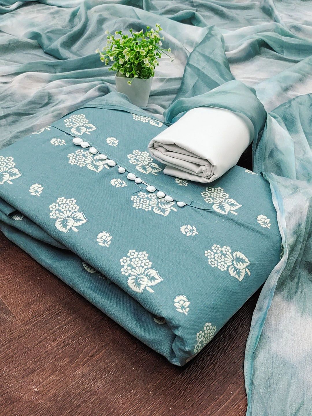 Panzora Floral Printed Unstitched Dress Material