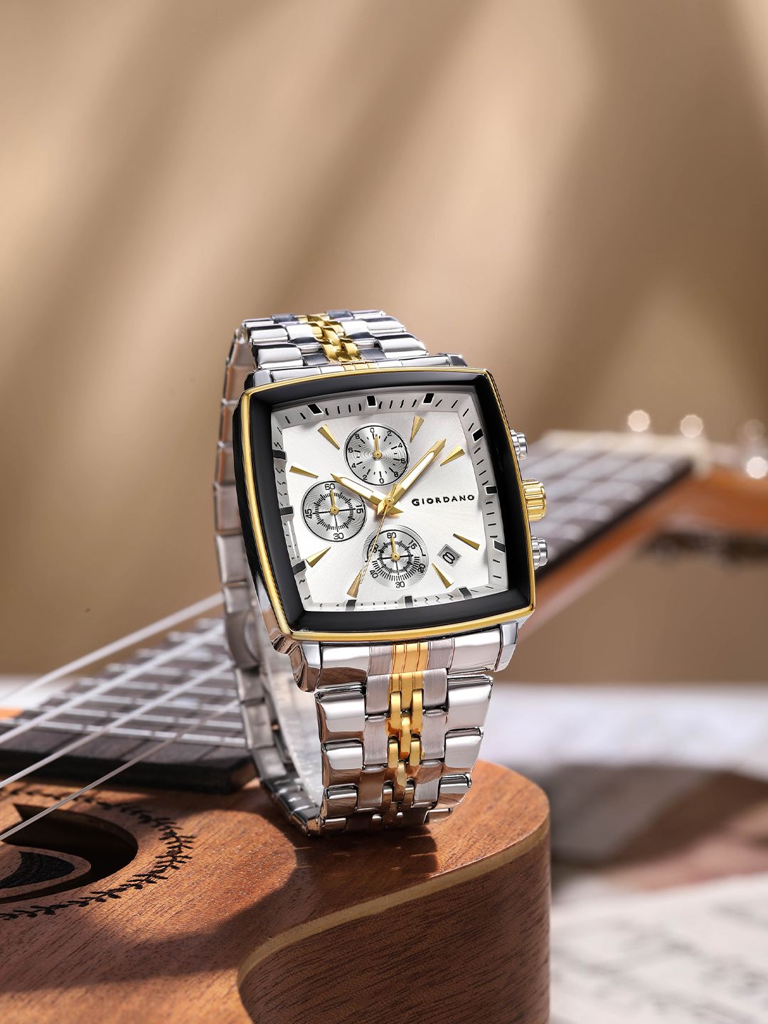 Buy GIORDANO Men Bracelet Style Straps Analogue Watch GZ-50117-55