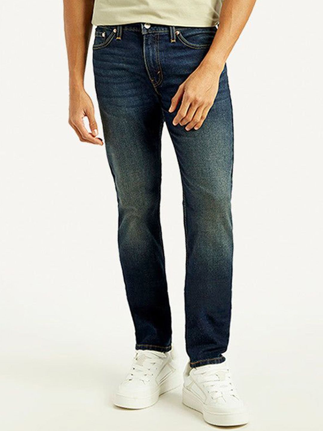 Levis Men Classic Slim Fit Mid-Rise Light Fade Stretchable Jeans
