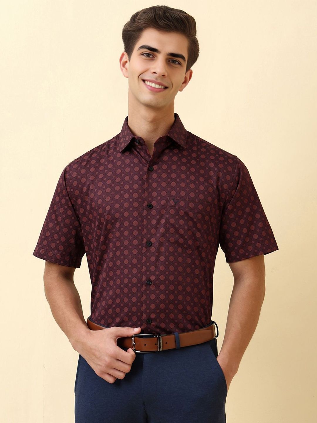 Allen Solly Men Geometric Printed Spread Collar Pure Cotton Formal Shirt