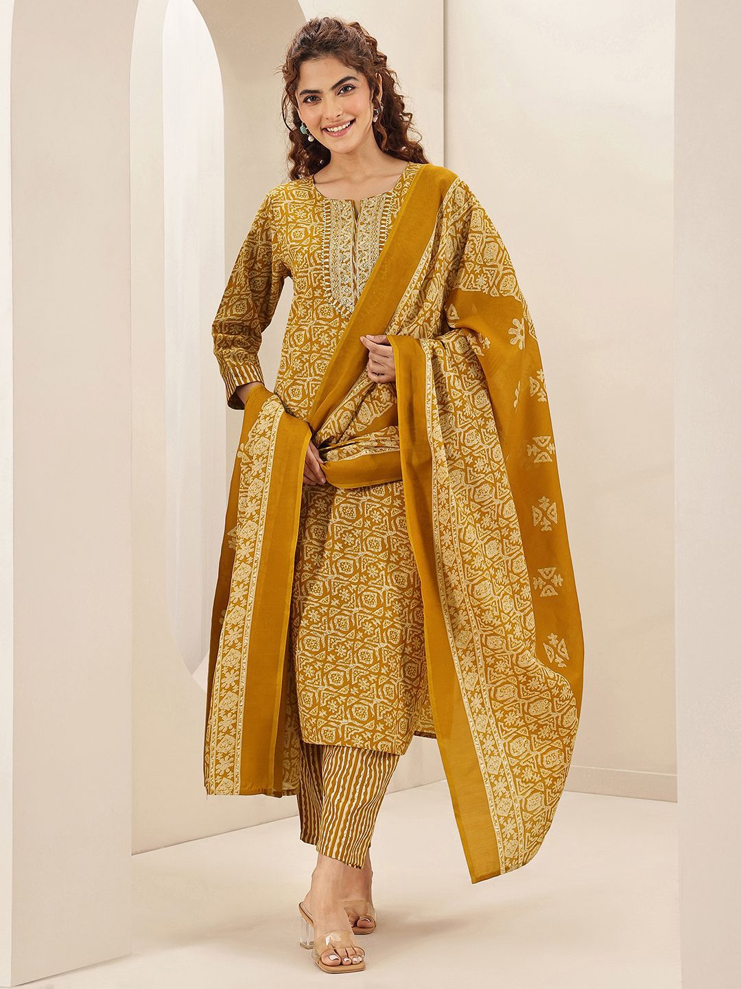 Gerua By Libas Gerua By Libas Ethnic Motifs Printed Round Neck Thread Work Straight Kurta With Trousers & Dupatta