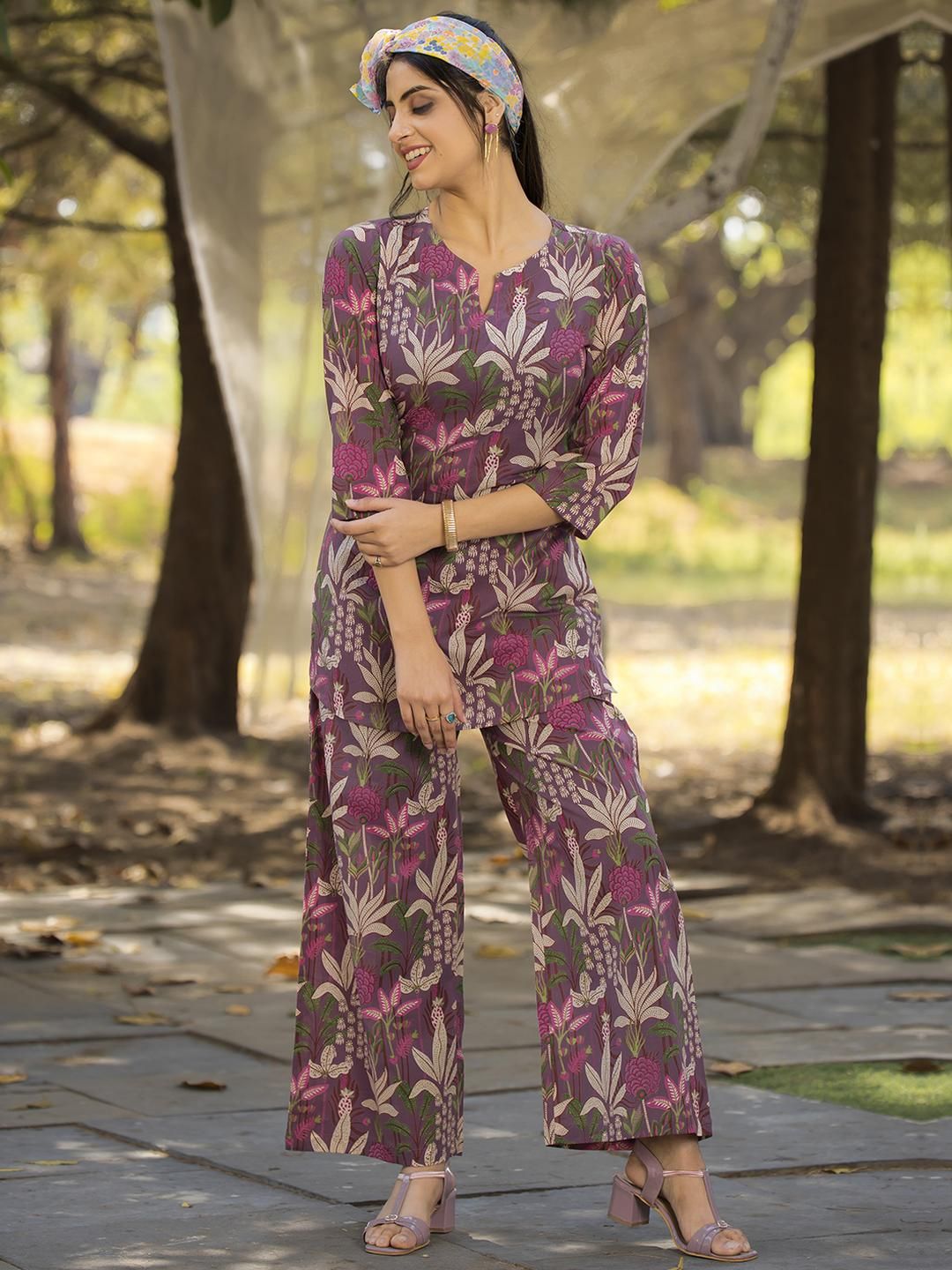 SZN Women Printed Cotton Co-Ord Set with V-Neck Top