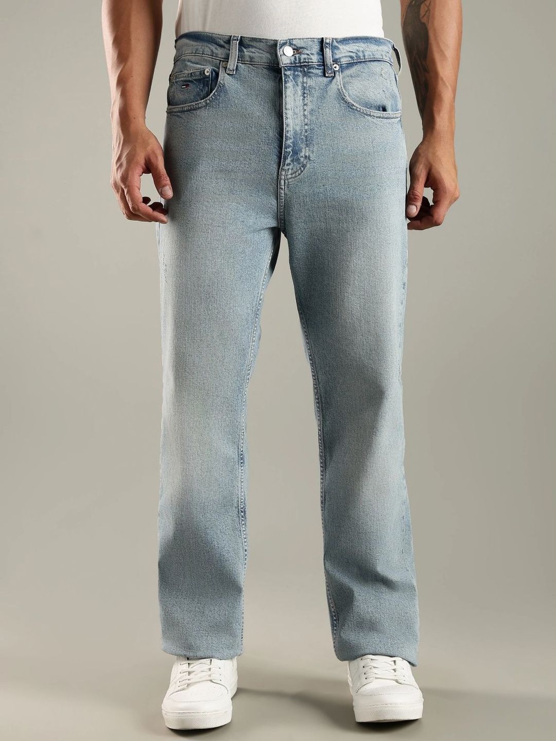 Europe Regular Fit Mid-Rise Low Distress Light Fade Jeans