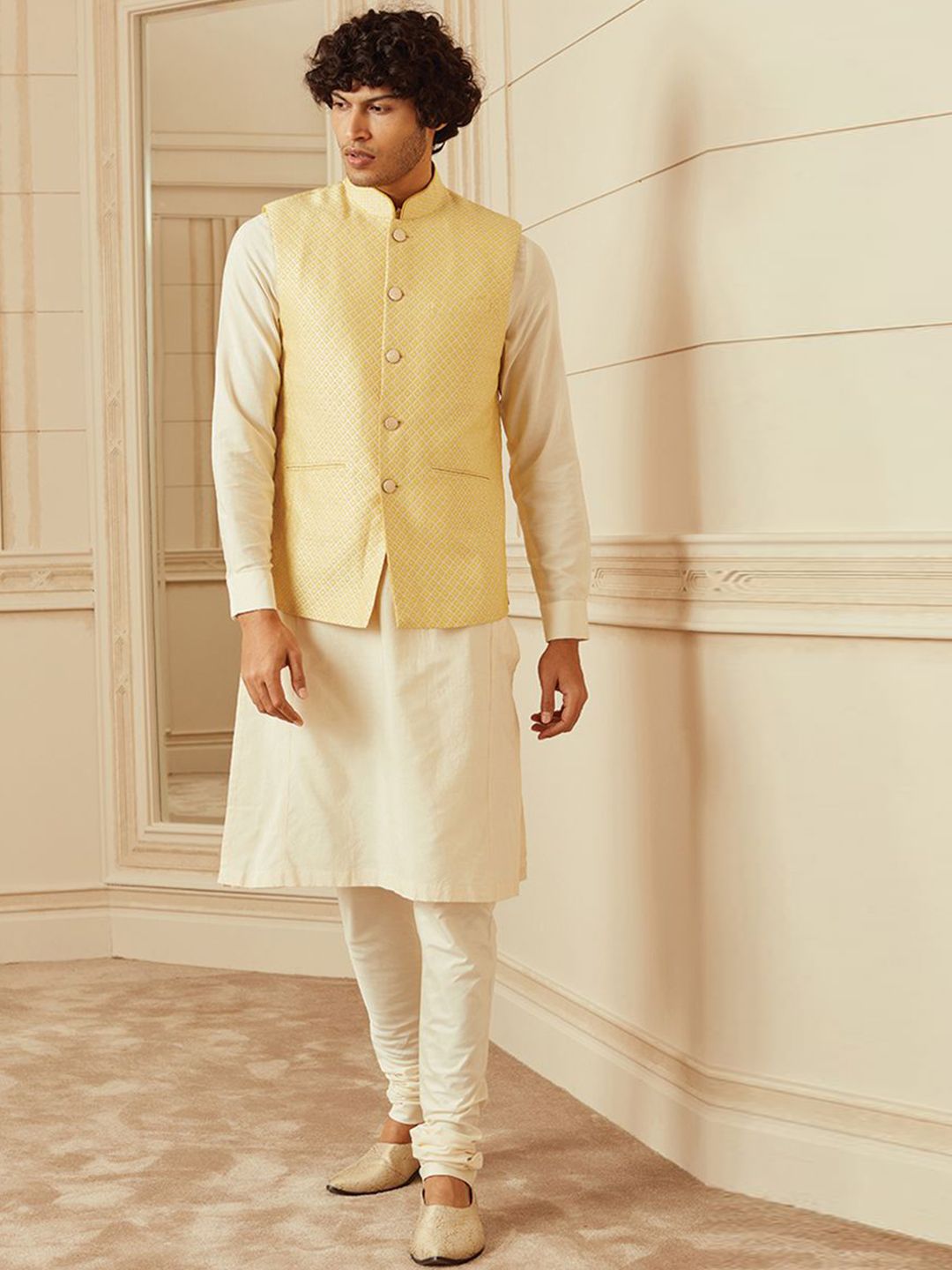 Tasva Men Woven Design Mandarin Collar Nehru Jacket