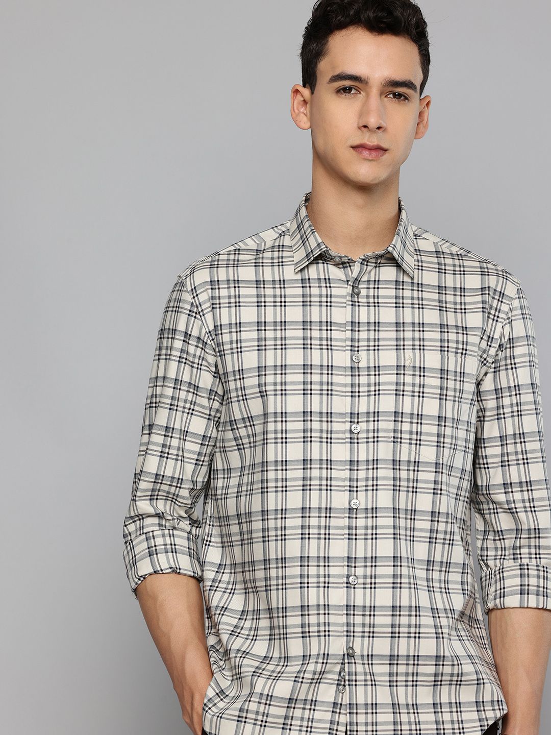 Indian Terrain Pure Cotton Classic Fit Checked Casual Shirt
