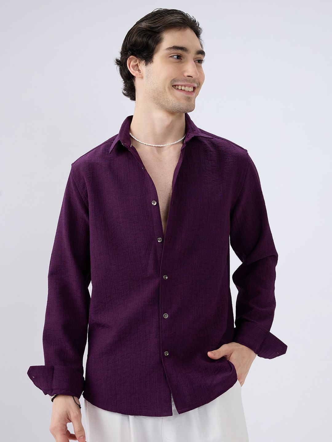 VASTRADO Men Classic Slim Fit Textured Cutaway Collar Casual Shirt
