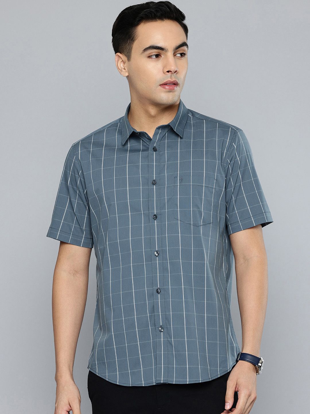 Indian Terrain Indian Terrain Classic Fit Checked Casual Shirt