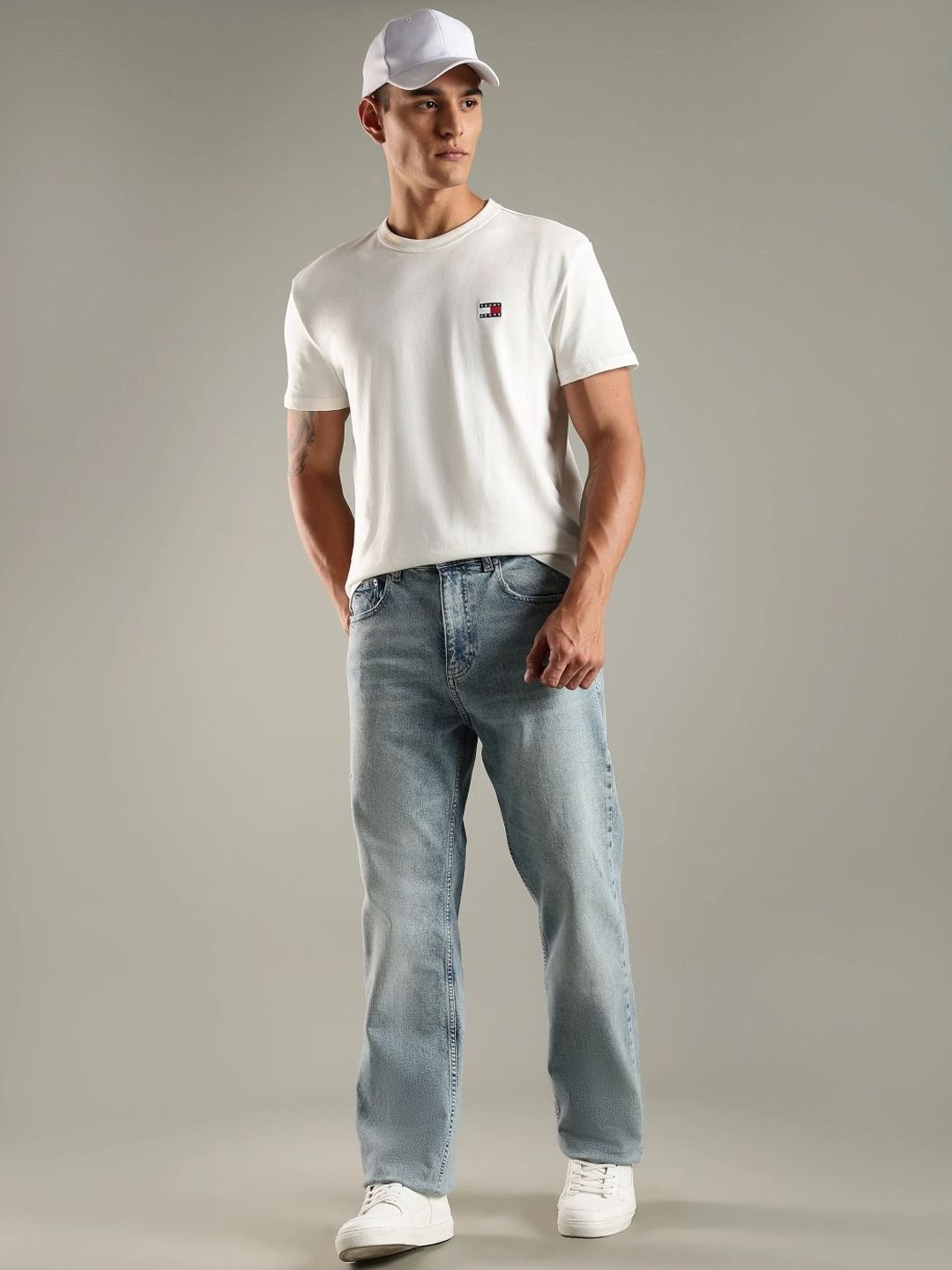 Europe Regular Fit Mid-Rise Low Distress Light Fade Jeans
