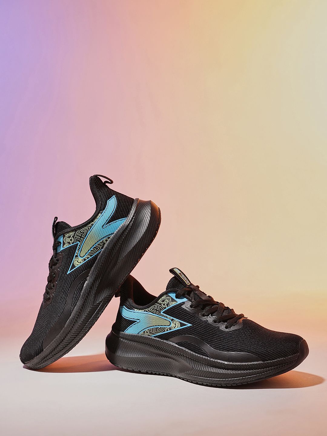 Action Men Mesh Lace-Ups Running Non-Marking Shoes