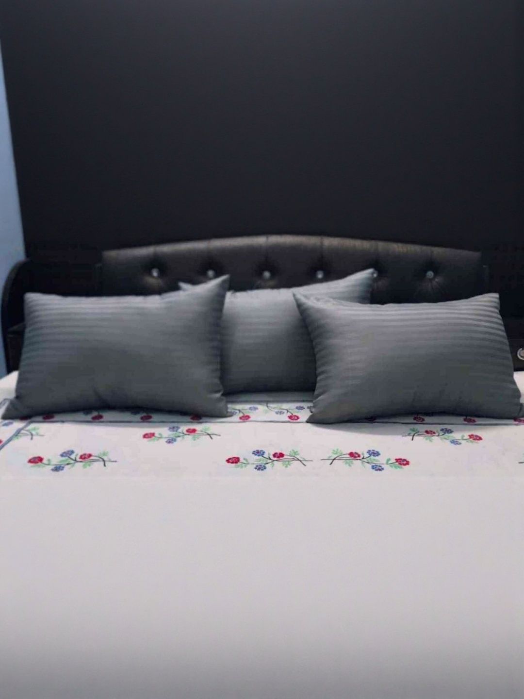 Y&A'M Grey Pack of 3 Fibre Filled Polycotton Soft Sleep Pillow