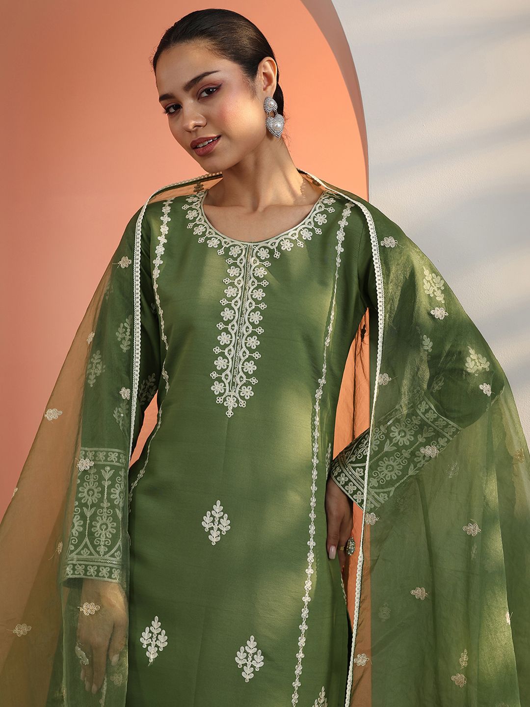 Libas Libas Floral Embroidered Straight Kurta With Trousers & Dupatta