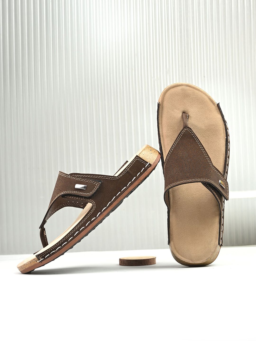 FAV SHOES Men Slip-On Flip Flops