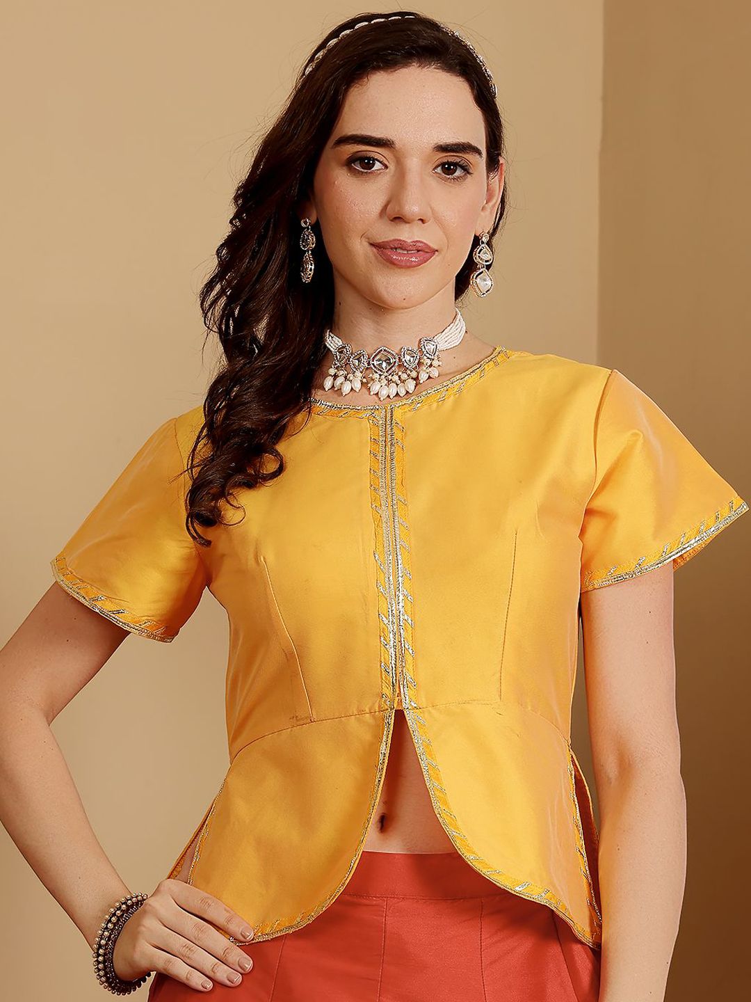 Buy Frolic Rolic Women Lace-Detail Round Neck Short Sleeves Saree