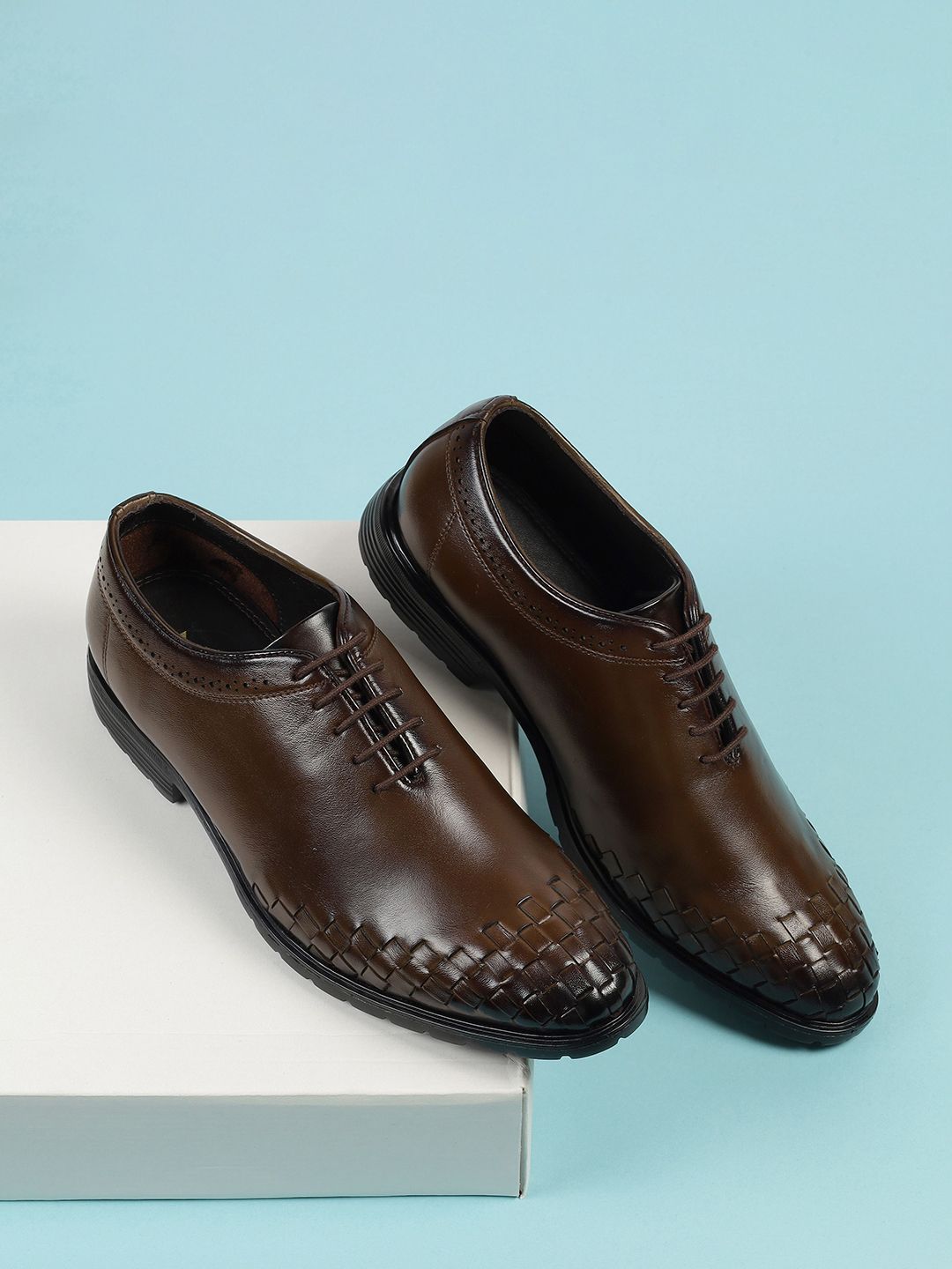 Mochi Men Textured Leather Formal Brogues