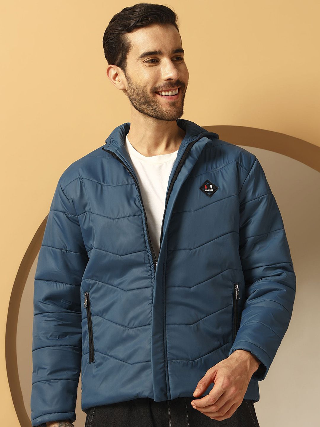 Christy World Men Hooded Solid Padded Jacket