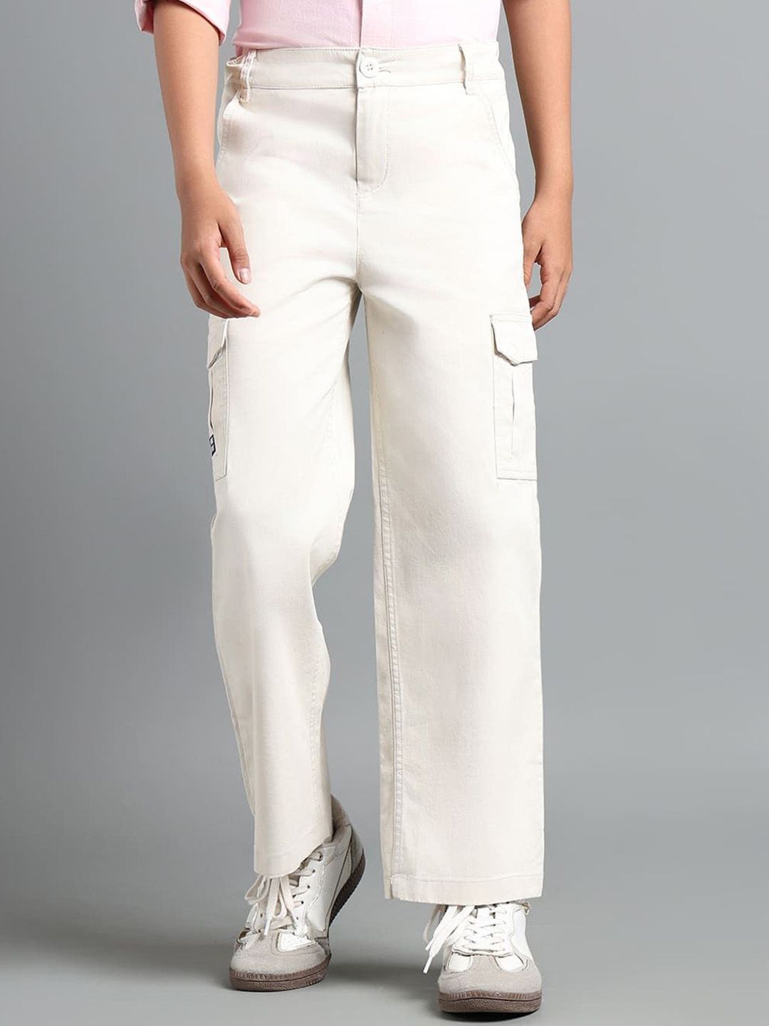 UNDER FOURTEEN ONLY Boys Mid Rise Regular Fit Cargos Trousers