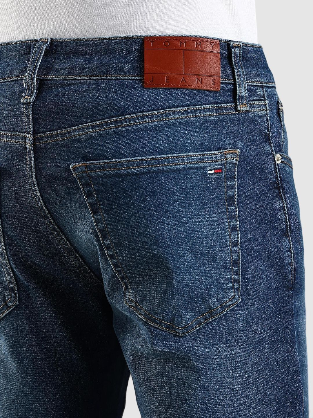 Slim Fit Mid-Rise Light Fade Stretchable Jeans