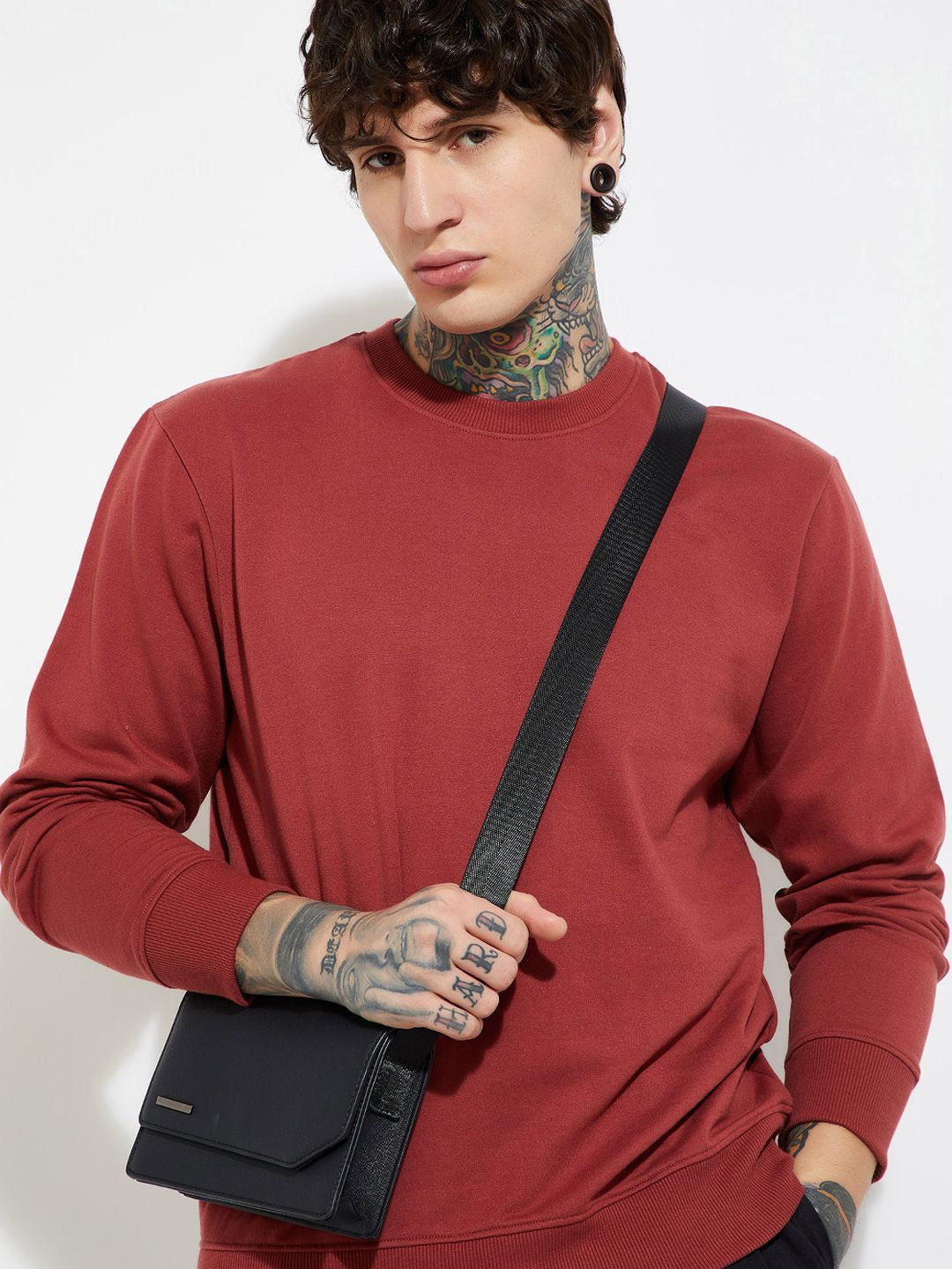 max Men Round Neck Pullover Sweatshirt