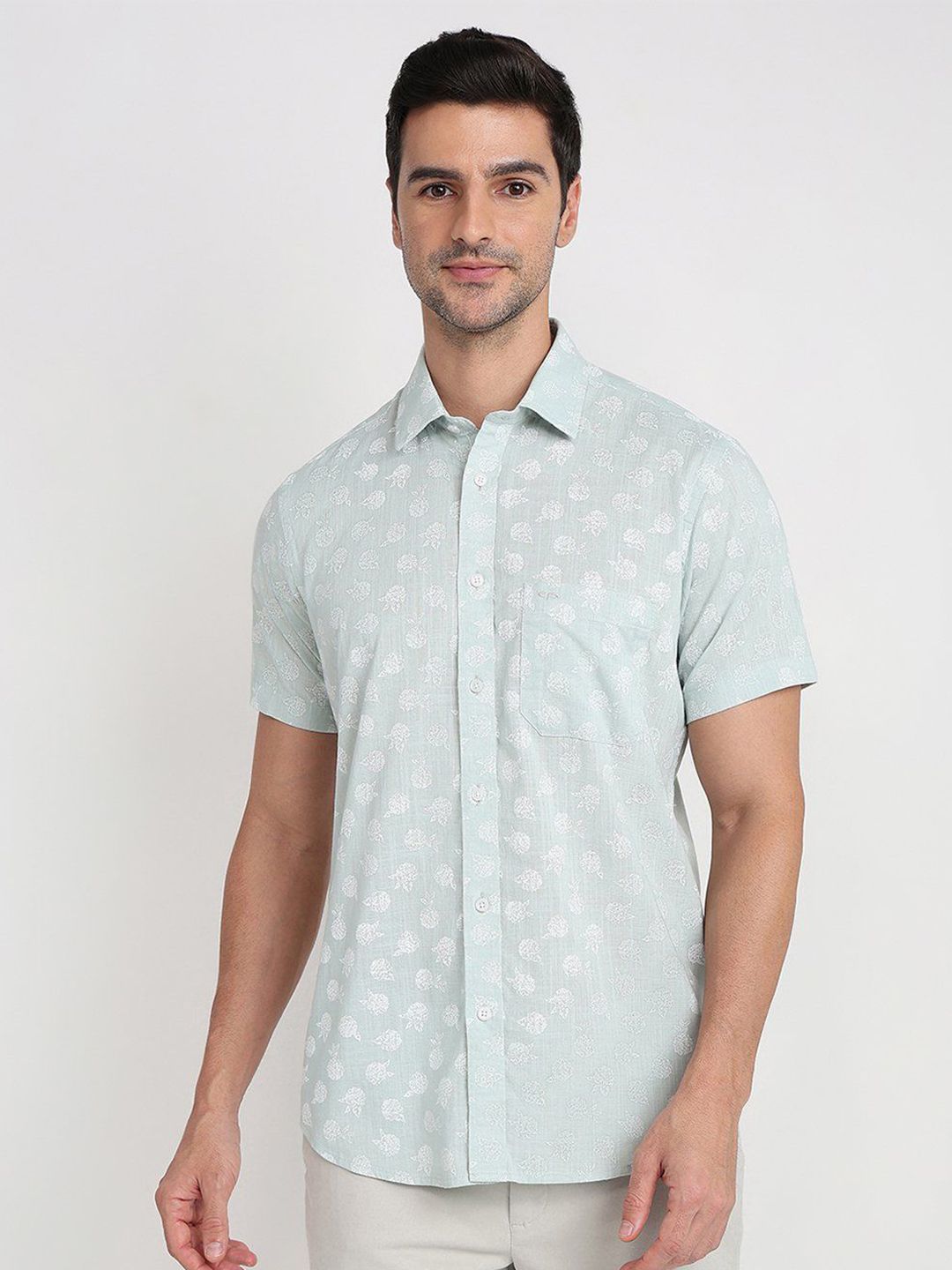 ColorPlus Men Comfort Fit Floral Printed Spread Collar Cotton Casual Shirt