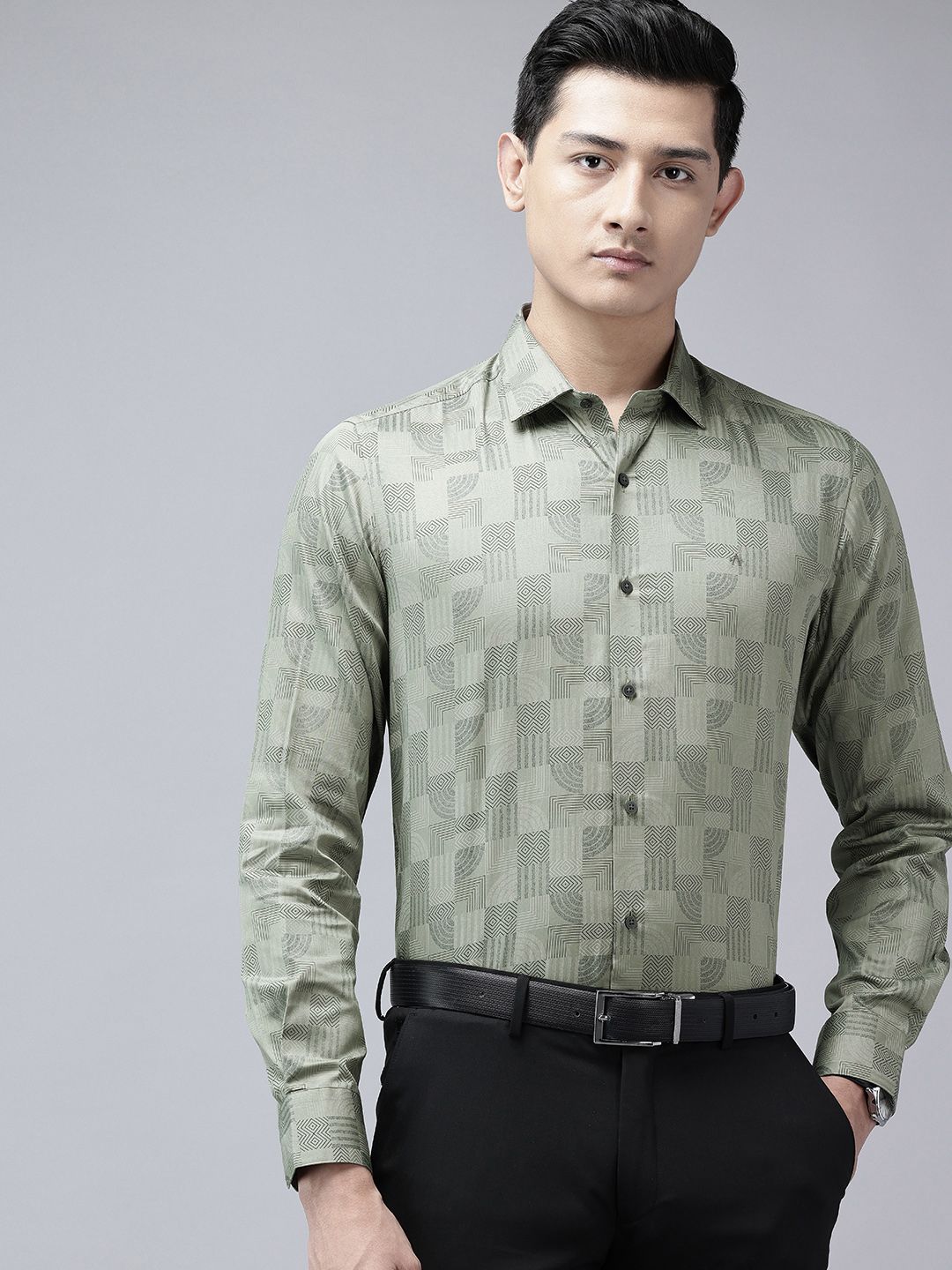 Arrow Manhattan Slim Fit Printed Pure Cotton Formal Shirt