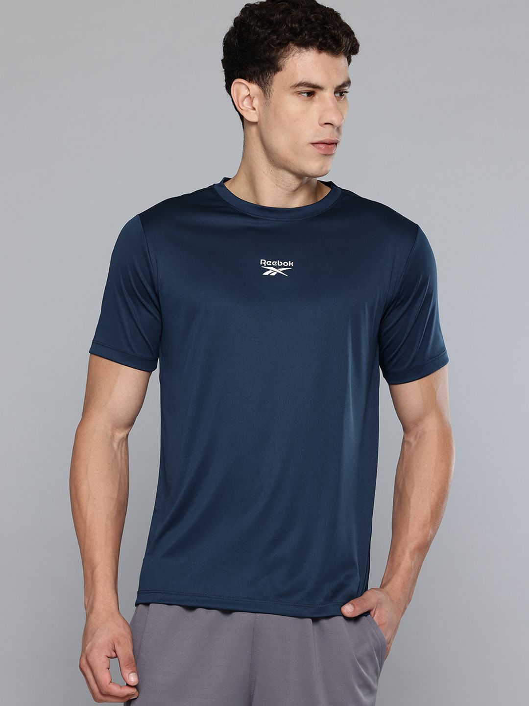 Reebok Brand Logo Detail Speedwick Performance Training T-shirt