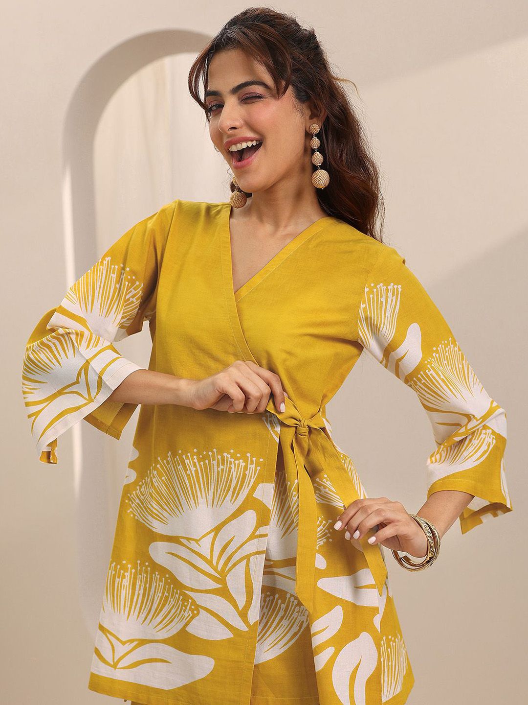 Libas Libas Floral Printed V-Neck Tunic With Palazzos Co-Ords