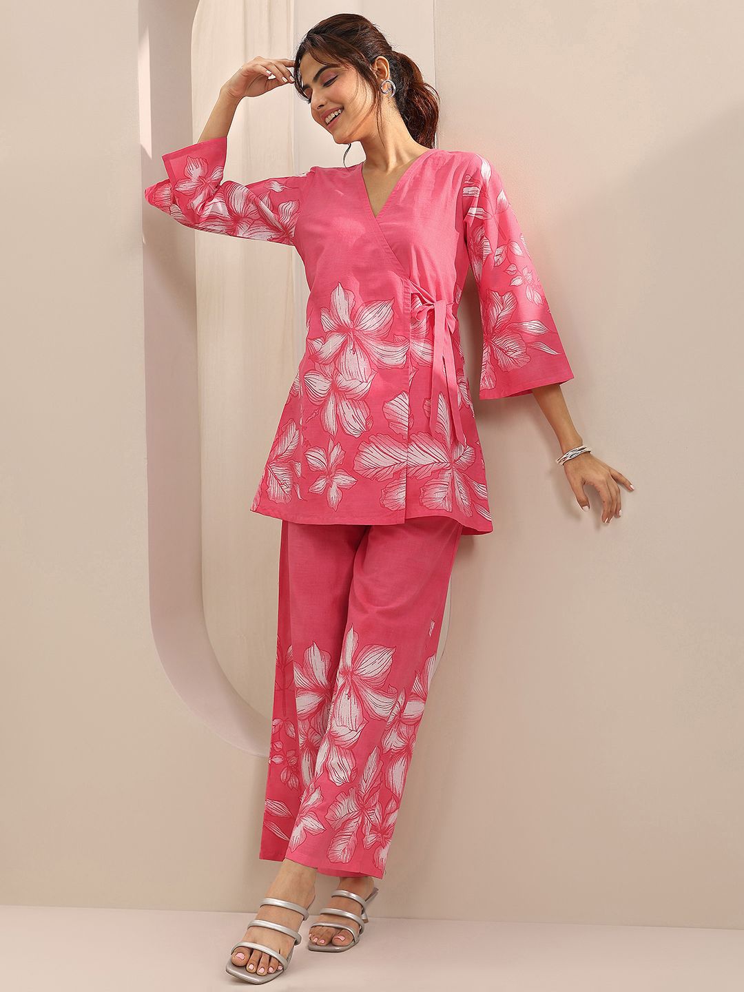 Tunic With Trousers Co-Ords Libas Women Printed V-Neck Tunic With Trousers Co-Ords