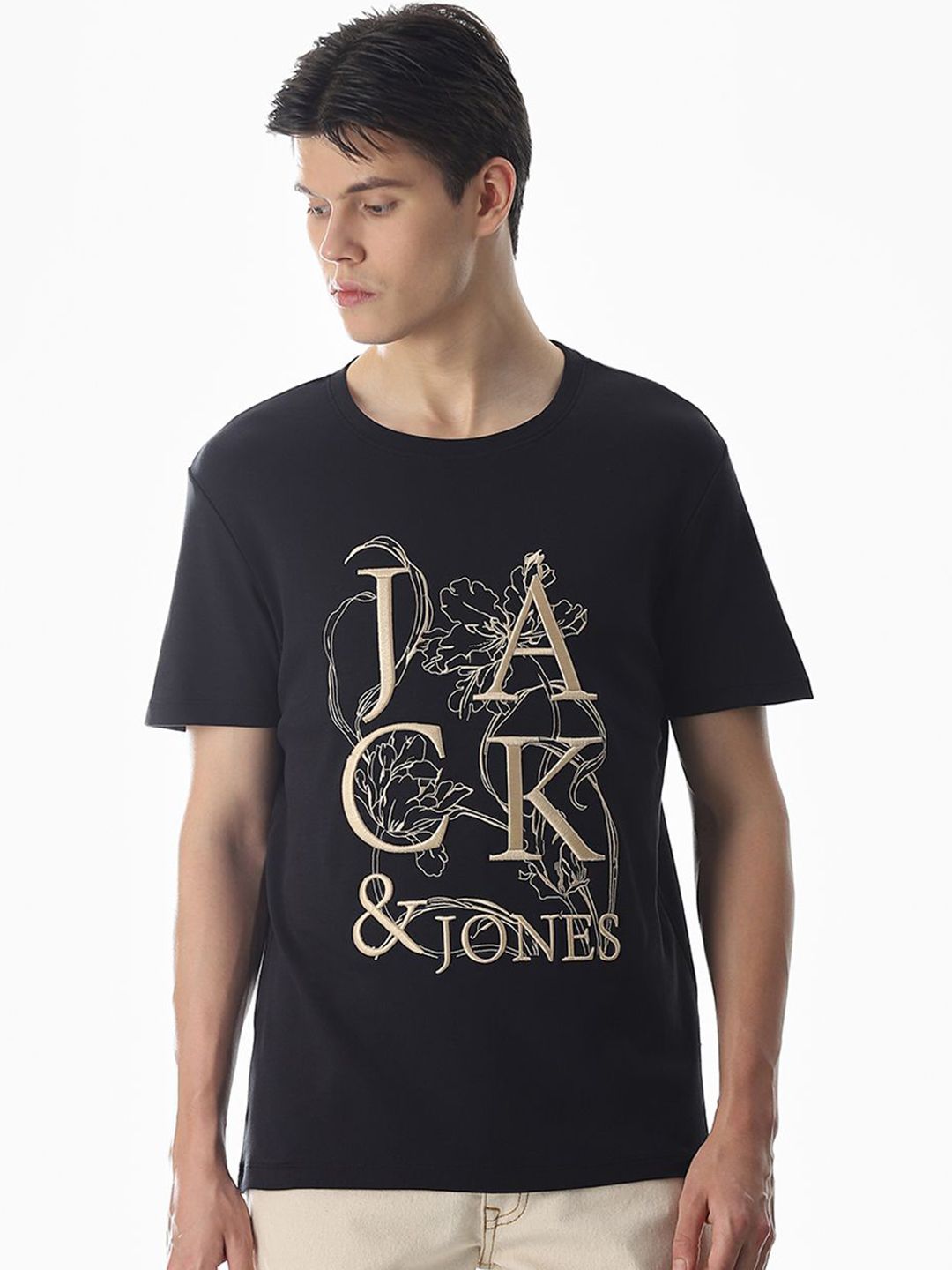 Jack & Jones Jack & Jones Men Typography Printed Round Neck Pure Cotton T-shirt
