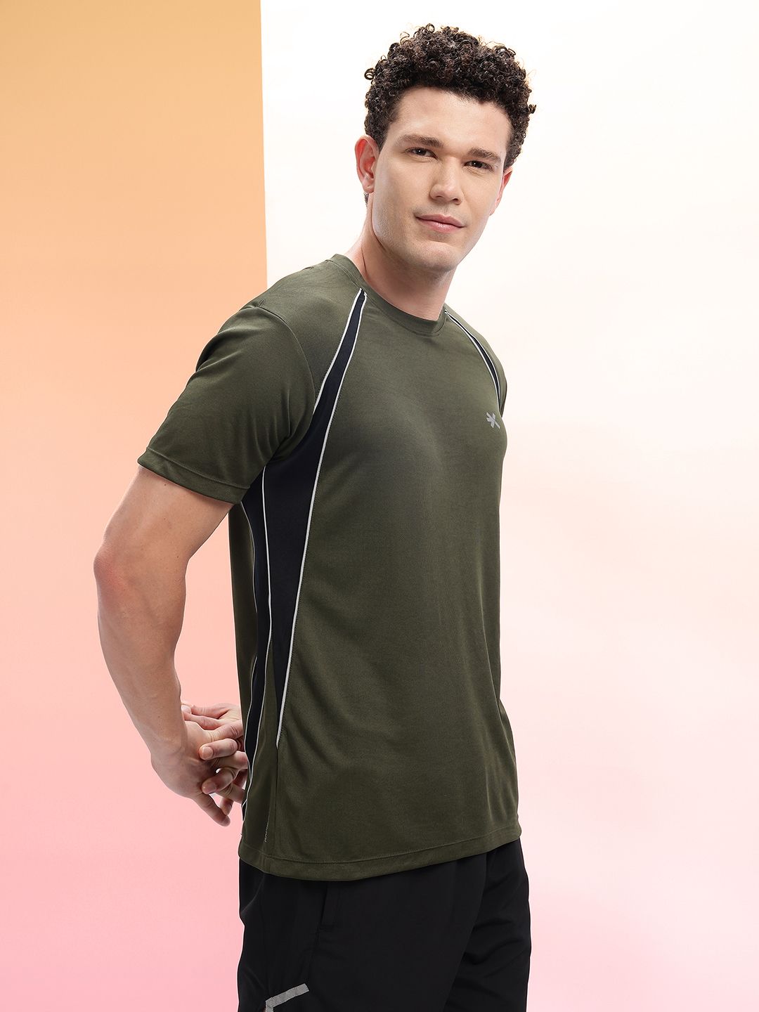 HRX by Hrithik Roshan Colorblocked Detail Paneled Rapid-Dry Training T-shirt