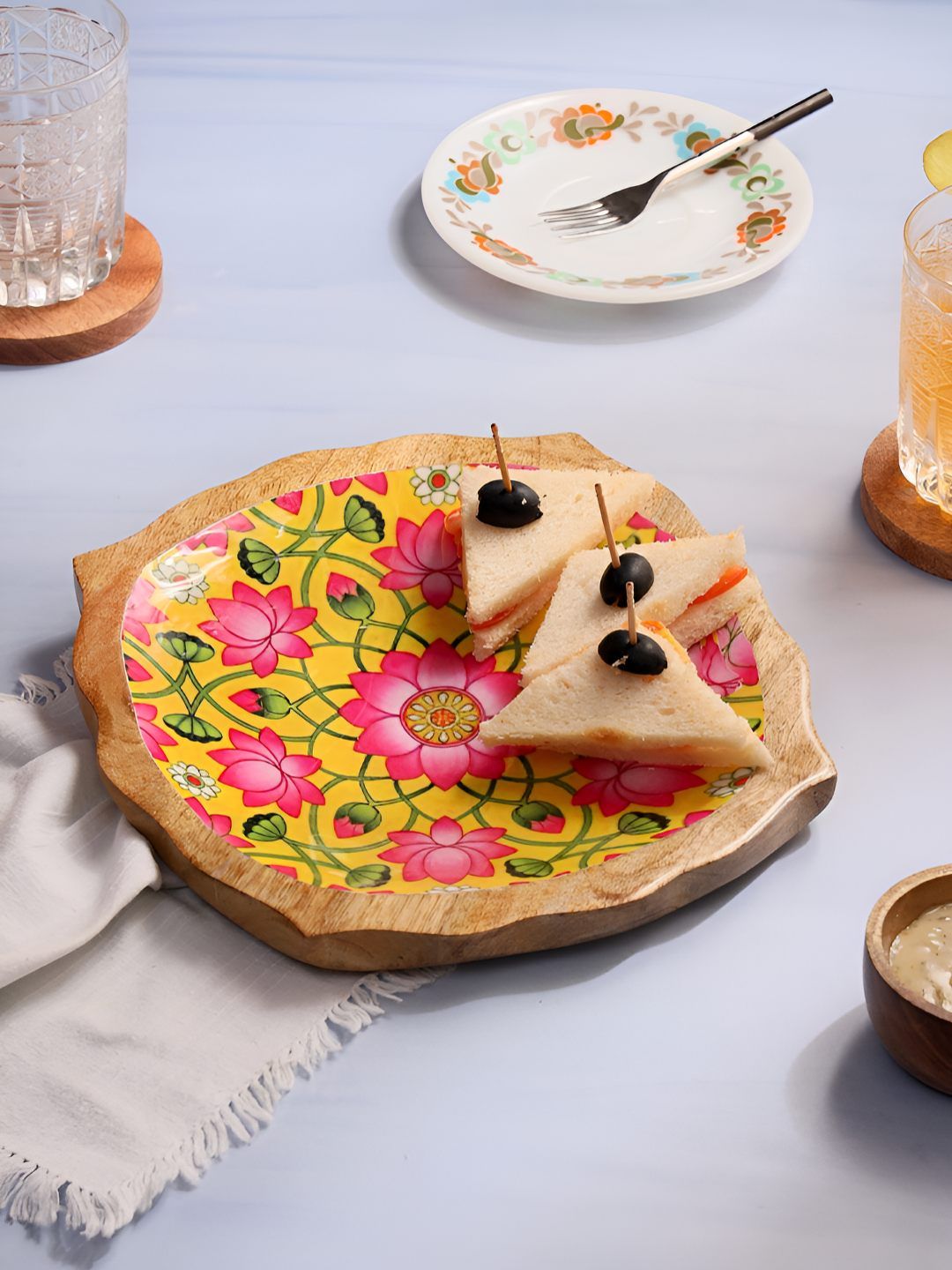 DULI Mango Wood Enamel Coated Multipurpose Serving Tray