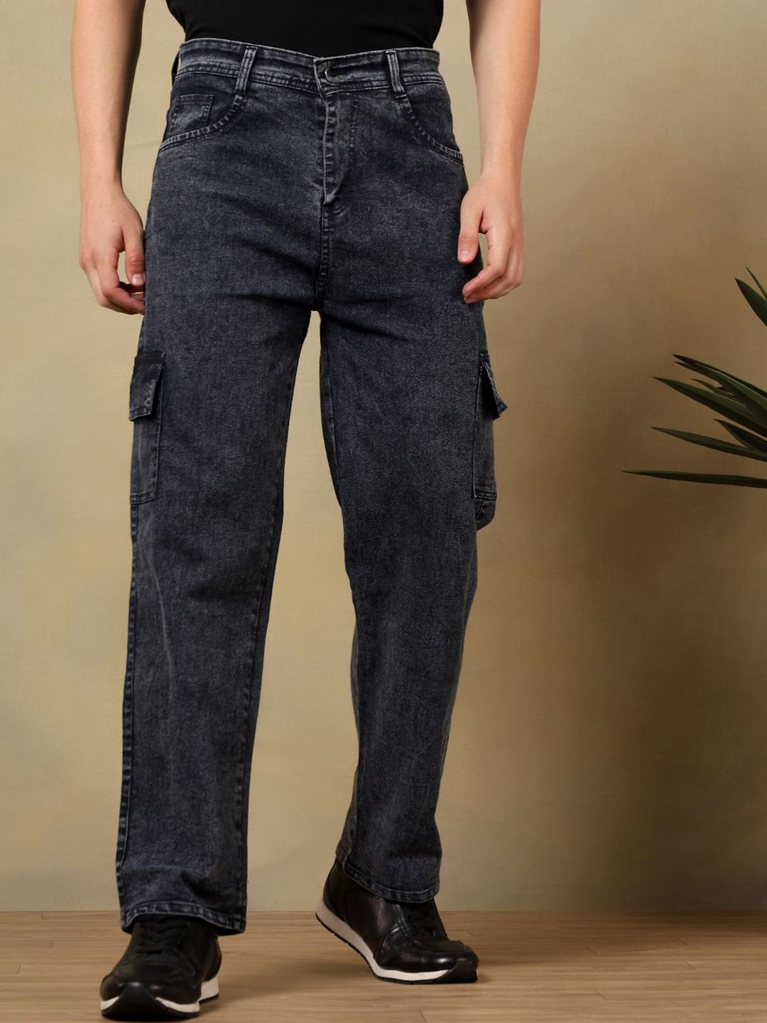 MaverIQ Men Classic Mid-Rise Light Fade Stretchable Baggy Fit Cargo Styles Denim Jeans