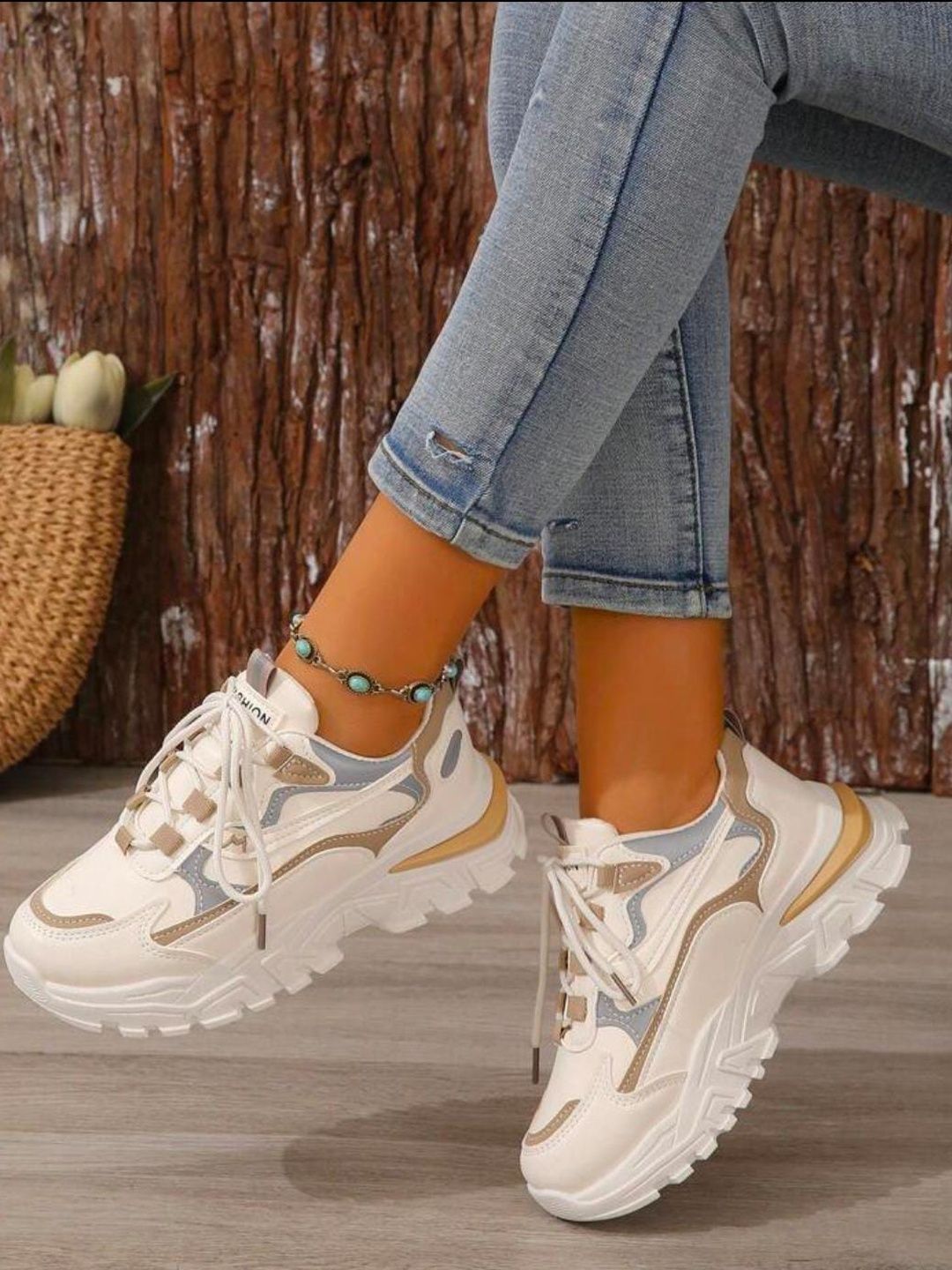 Shozie Shozie Girls White & Cream High-Top Lace Ups Round Toe Synthetic Sneakers