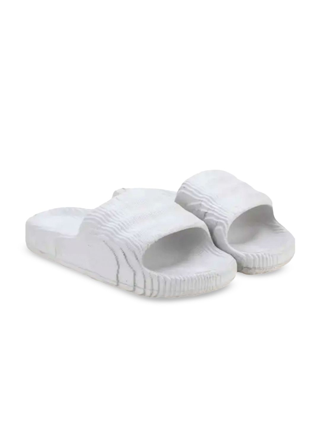 LIFA TRADERS Men White Textured Solid Casual Sliders