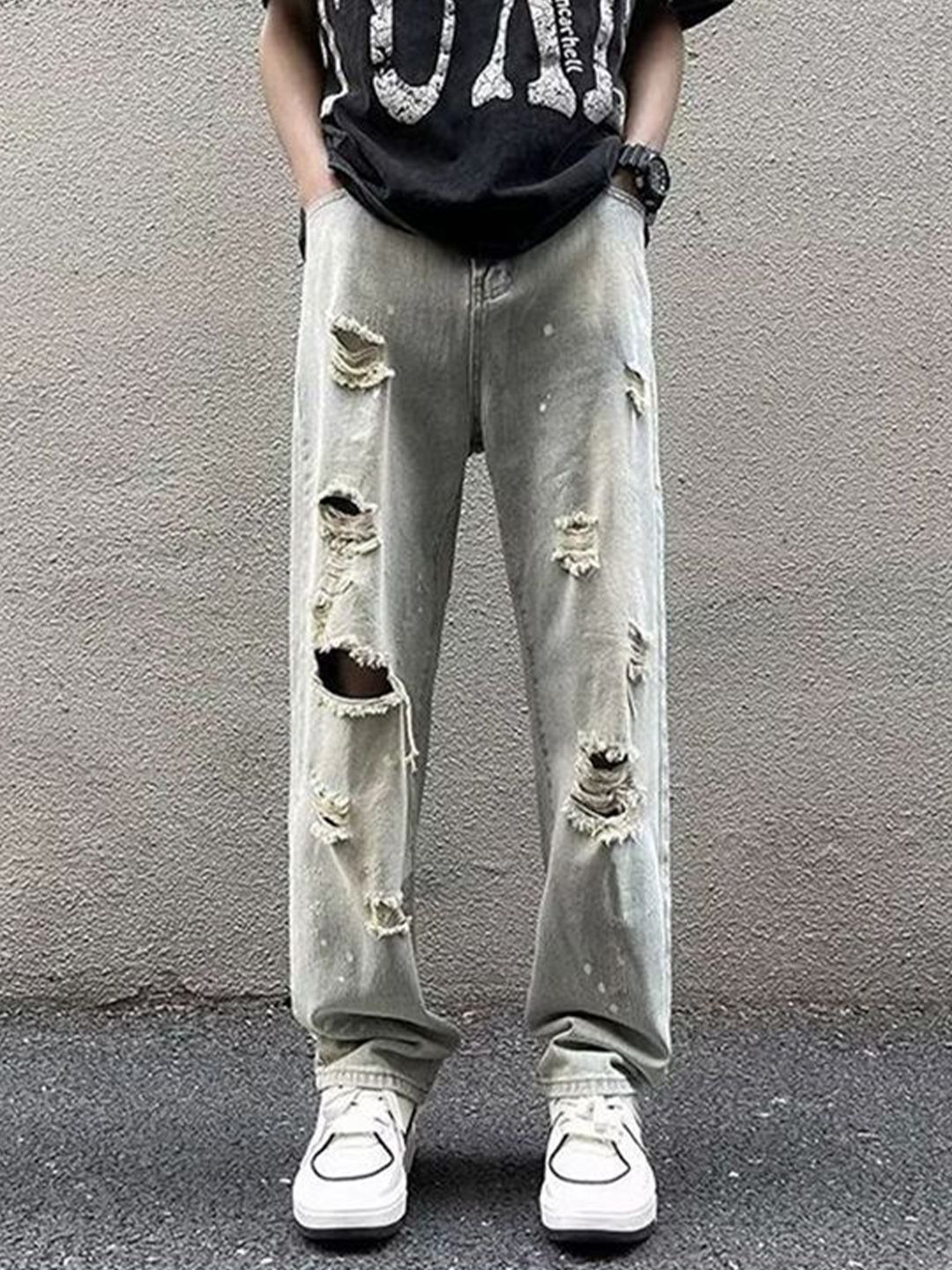 StyleCast x Revolte Men Relaxed Fit Mid-Rise Light Jeans