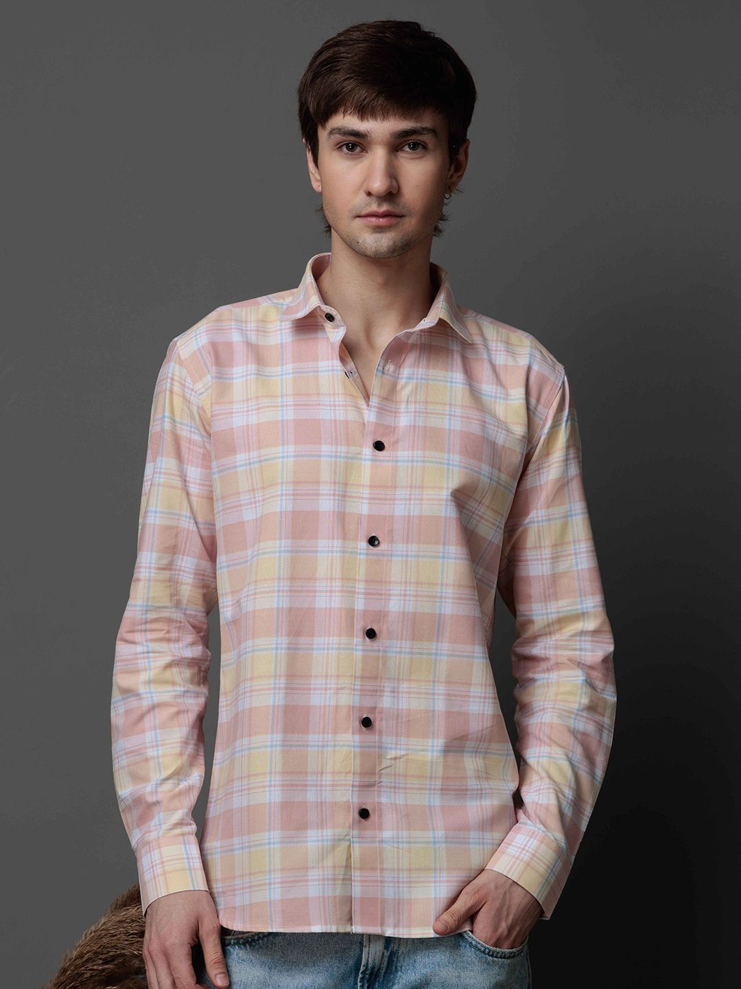 Foomer Men Standard Fit Tartan Checked Spread Collar Cotton Casual Shirt
