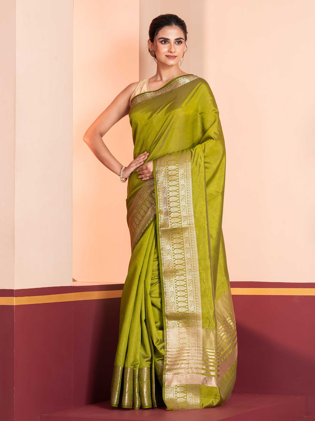 HERE&NOW X Kavvya Woven Design Border Saree With Blouse Piece