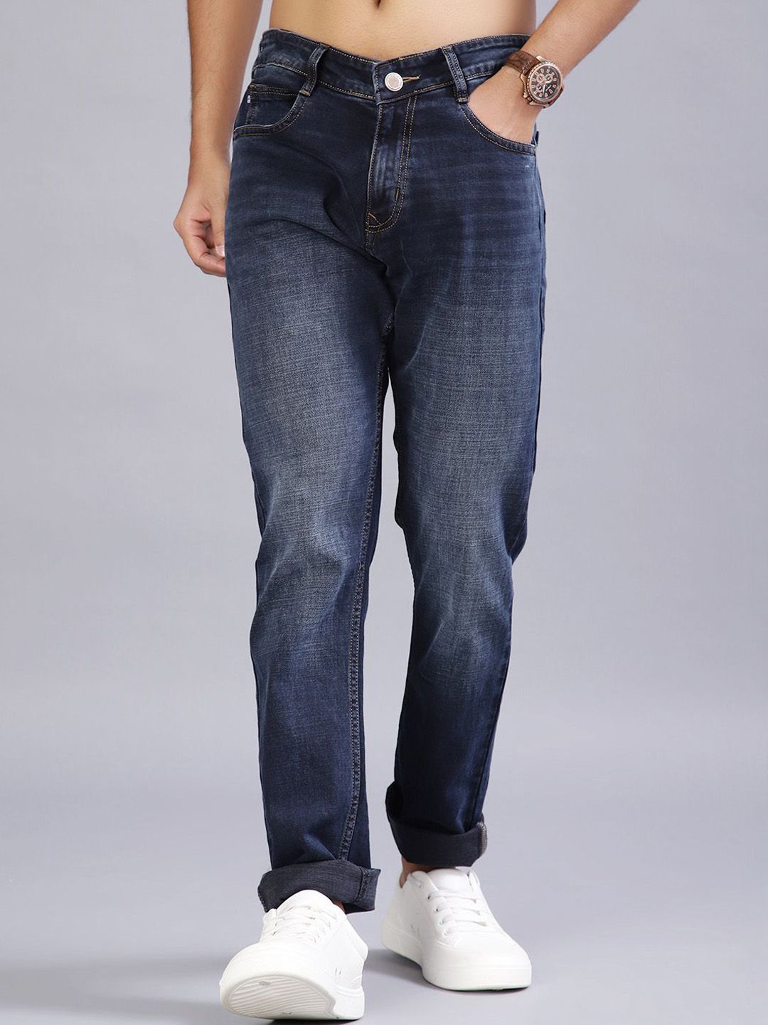 V-Mart Men Regular Fit Mid-Rise Light Fade Jeans