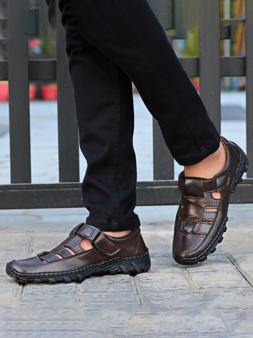 Rising Wolf Men Fisherman Sandals