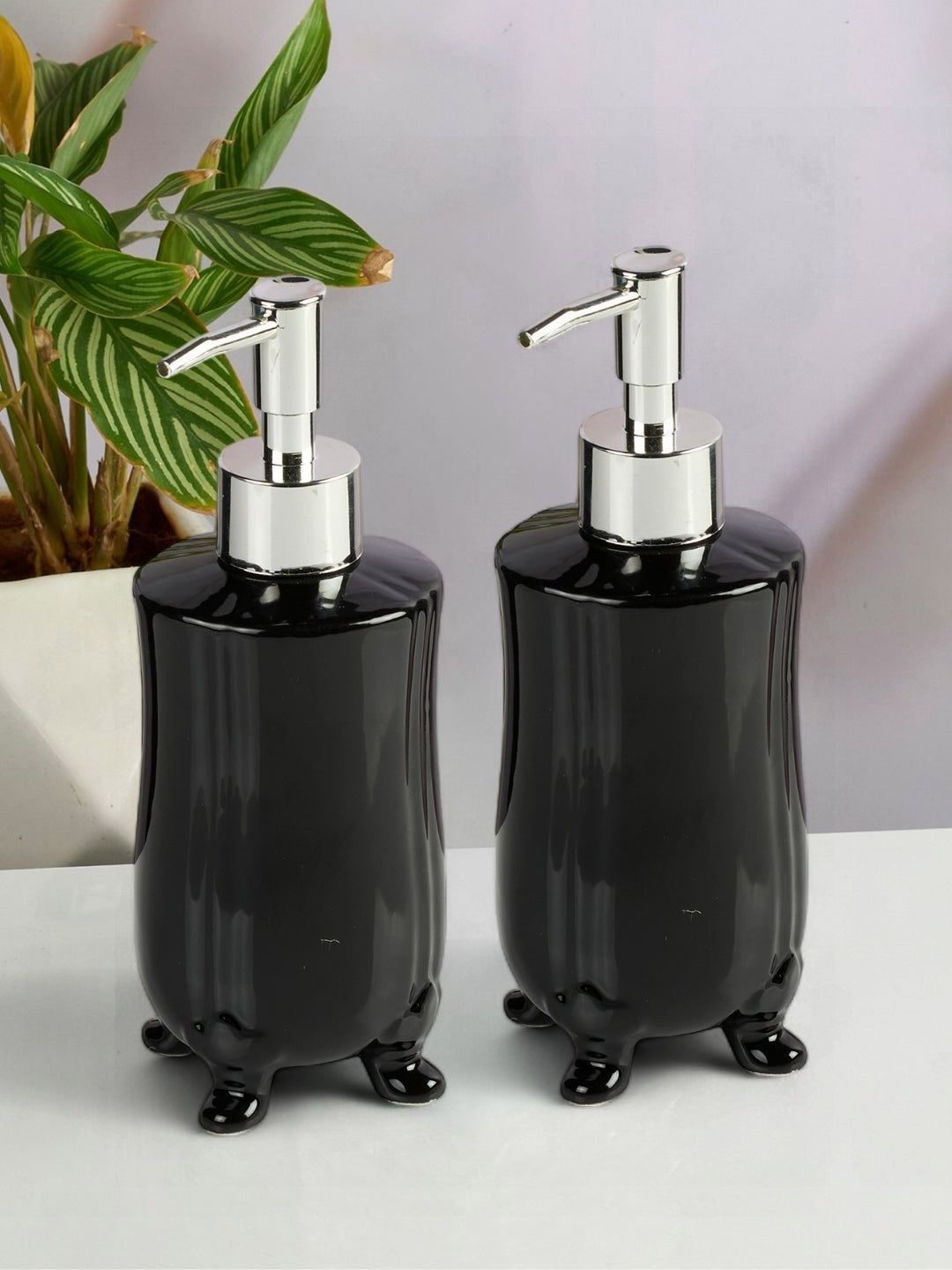Kookee Black 2 Pieces Ceramic Soap Dispensers