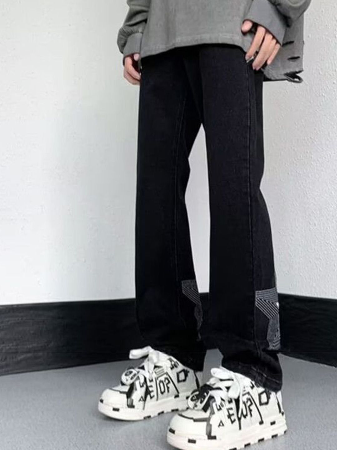 StyleCast x Revolte Men Straight Fit Mid-Rise Light Fade Printed Jeans