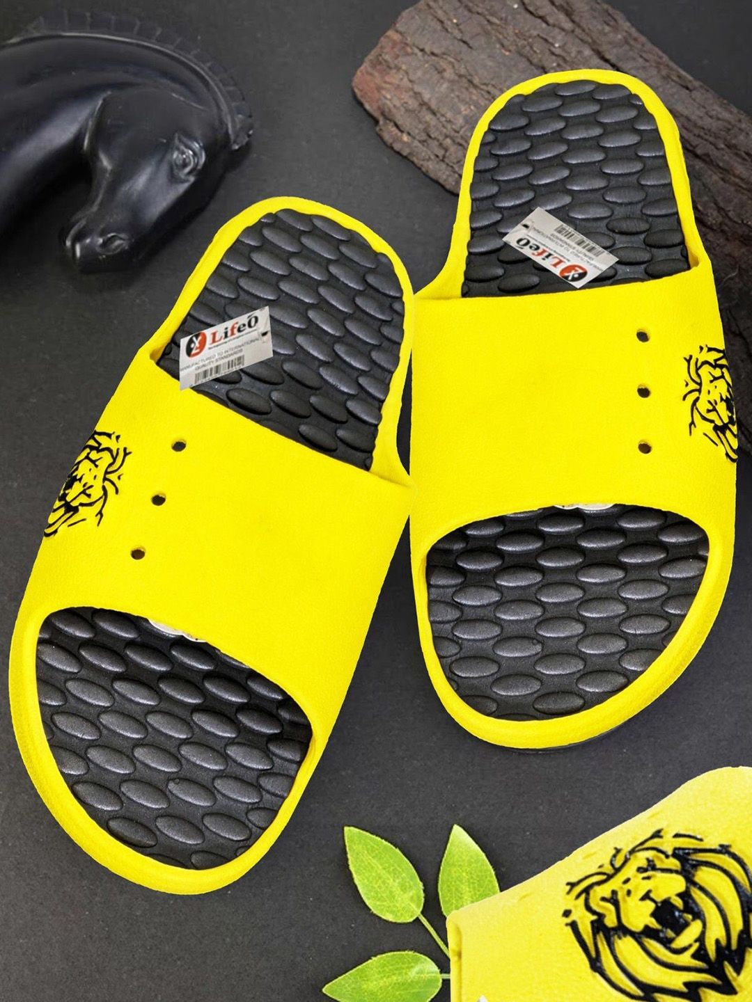 LIFA TRADERS Men Yellow Casual Flip Flops