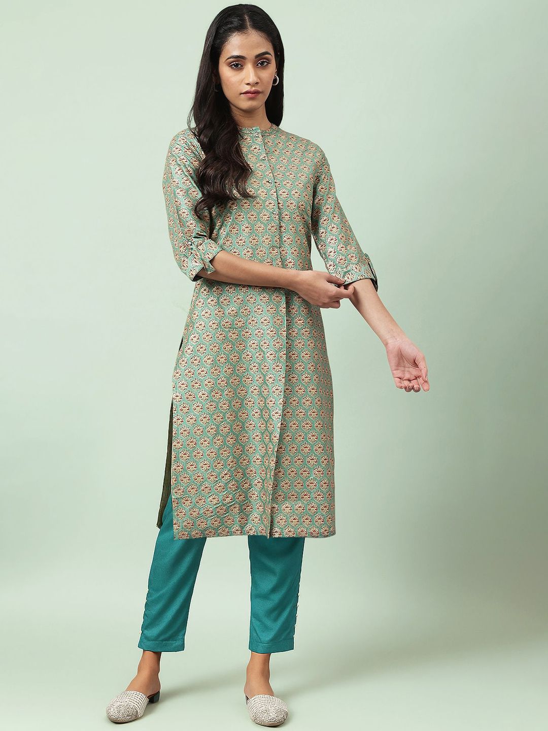 W W Women Ethnic Motifs Printed Kurta with Trouser
