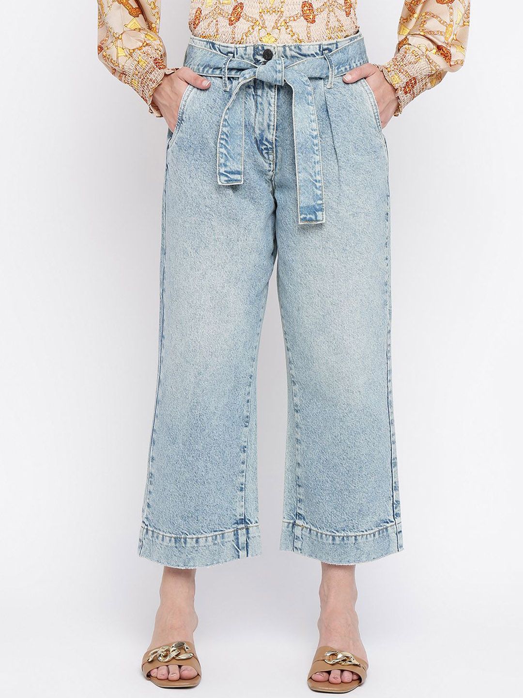 GUESS Women Straight Fit Mid-Rise Jeans